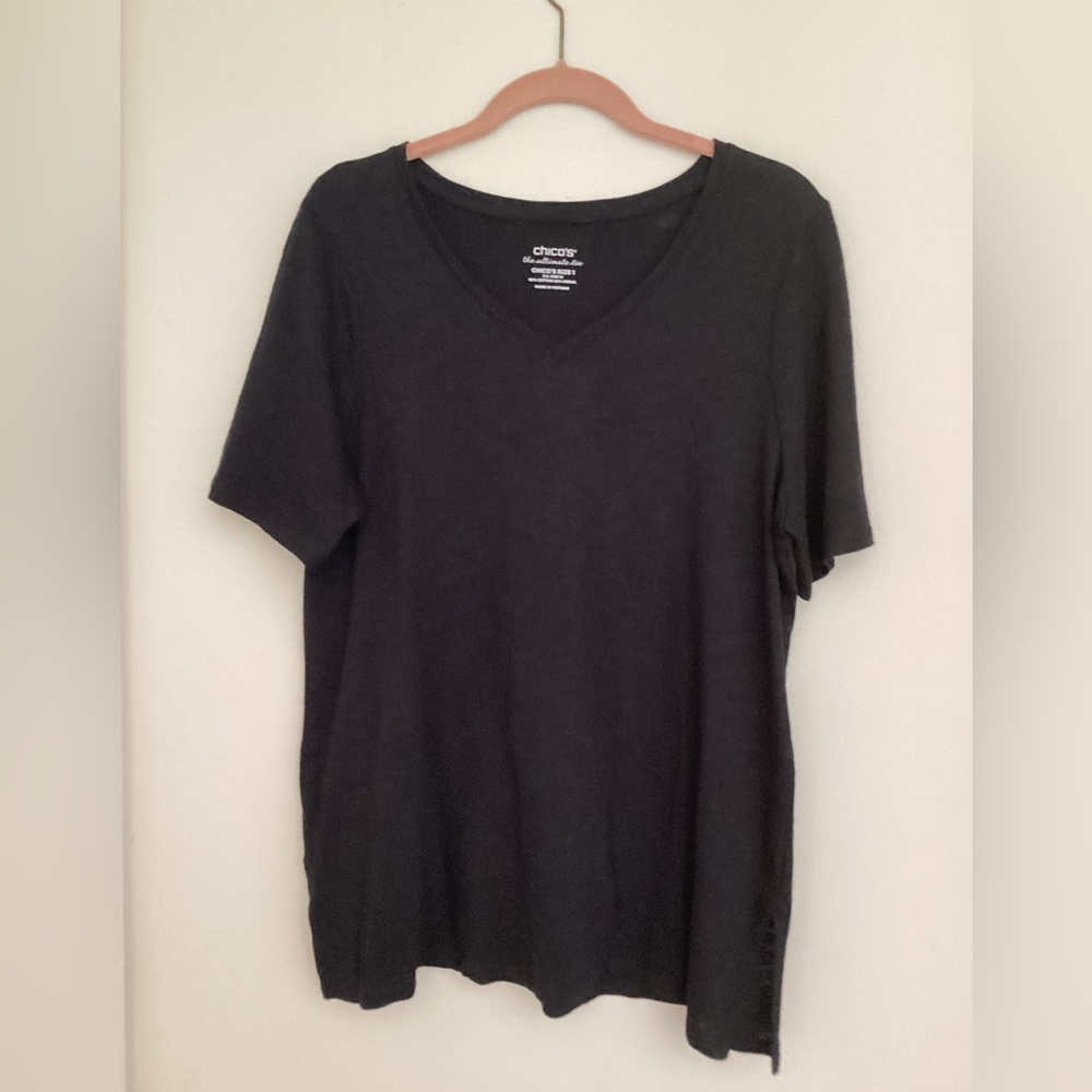 Chico's Black Short Sleeve V-Neck Tee